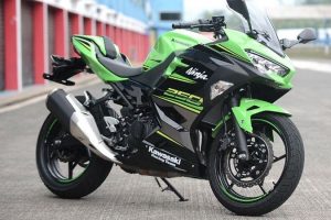 Kawasaki 2024 Ninja 250 SE