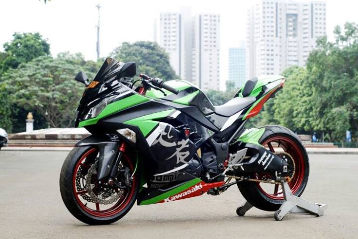 Kawasaki Ninja 250 SE LTD